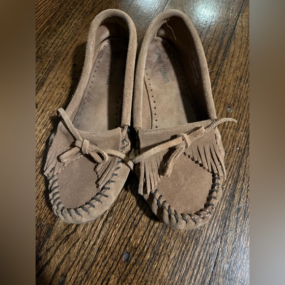 Minnetonka moccasins - Picture 1 of 3